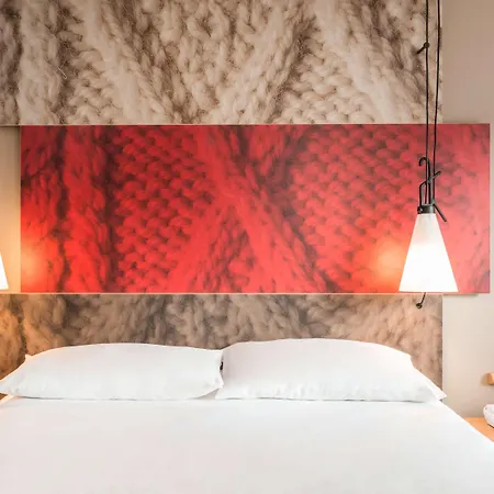 Hotel Ibis Centrum Opera 3*