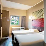 Ibis Centrum Opera 3* خنت