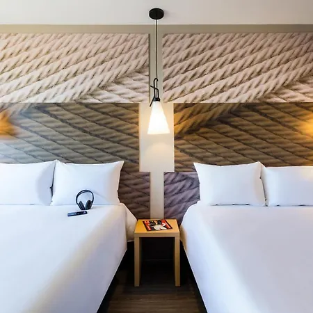 Ibis Centrum Opera 3*