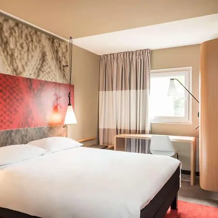 Ibis Centrum Opera Hotell 3*