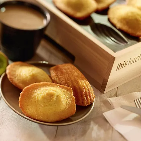 Ibis Centrum Opera Hotel 3*