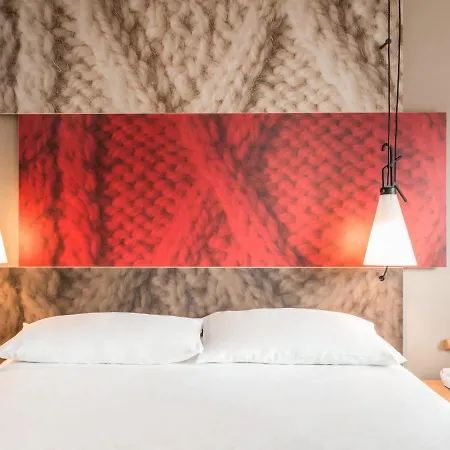 Ibis Centrum Opera Hotell