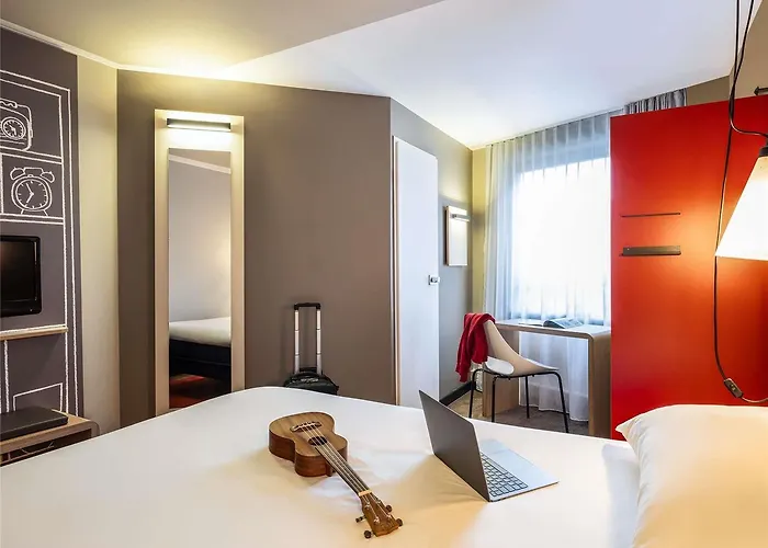 Ibis Centrum Opera Hotel 3*